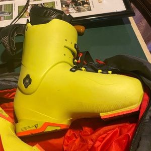 Men’s ski boots. Excellent condition
